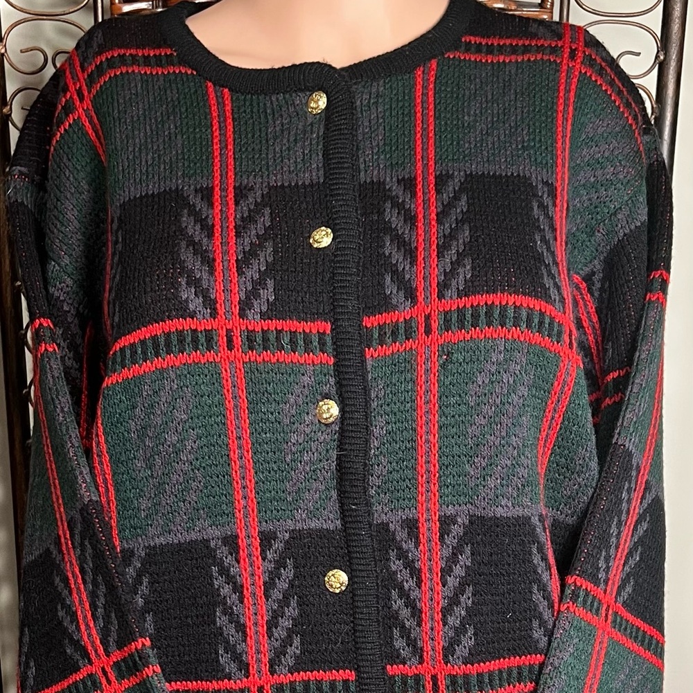 Liz Baker Sweater Women's (Petite L)Black Red Purple Green Button Up Jacket Acry